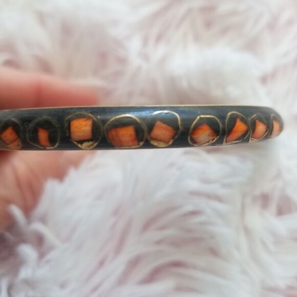 A Black Bangle w/painted orange shapes JEW-B1 - Picture 2 of 2